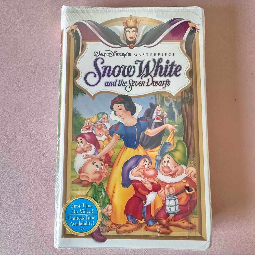 1994‎ Disney Snow White and the Seven Dwarfs Masterpiece Collection VHS SEALED